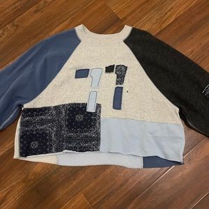Cropped Pattern Crewneck with tags!